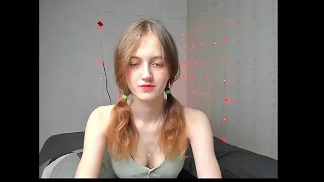 Snapshot of dreamy_pollyyy chatting on March 24, 2026, 3:28 pm dreamy pollyyy online show from March 24, 2026, 3:28 pm