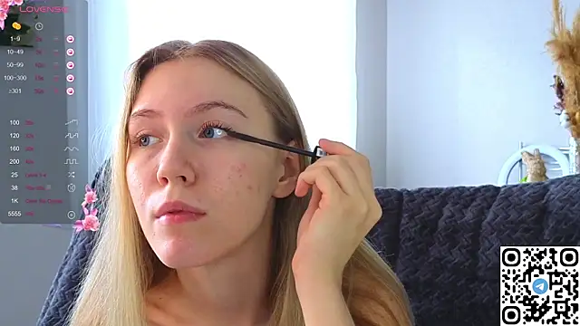 Succubelle online show from October 26, 2025, 6:08 am