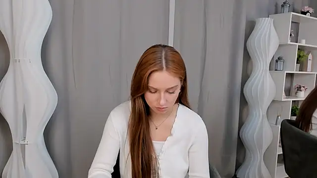 Snapshot of EdythBozic chatting on September 12, 2025, 7:41 am EdythBozic online show from September 12, 2025, 7:41 am
