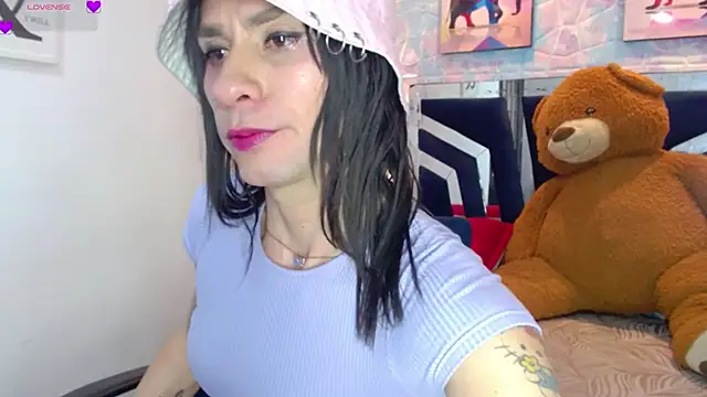 Snapshot of Charlotte_Landry__ chatting on February 3, 2026, 3:06 pm Charlotte Landry online show from February 3, 2026, 3:06 pm