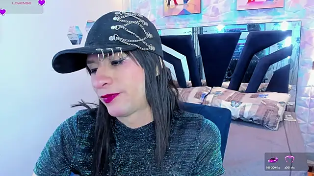 Snapshot of Charlotte_Landry__ chatting on February 5, 2026, 4:33 pm Charlotte Landry online show from February 5, 2026, 4:33 pm