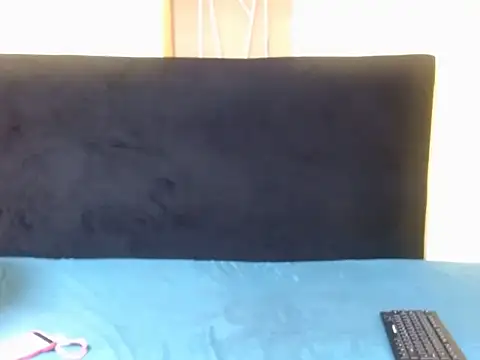 Snapshot of Freaky-Nicky18 chatting on November 26, 2025, 6:25 am Freaky-Nicky18 online show from November 26, 2025, 6:25 am