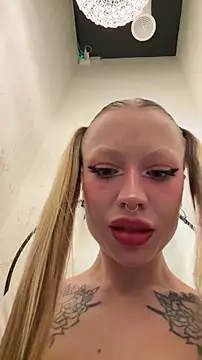 Sugar Pop online show from September 26, 2025, 5:28 pm