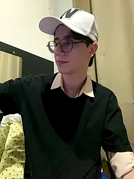 Snapshot of HeiRique chatting on October 22, 2025, 4:02 am HeiRique online show from October 22, 2025, 4:02 am