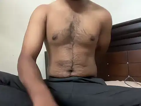 bossyjuicy online show from December 2, 2025, 6:03 pm