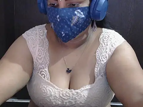 Snapshot of Nisha-telugu chatting on November 6, 2025, 6:31 pm Nisha-telugu online show from November 6, 2025, 6:31 pm