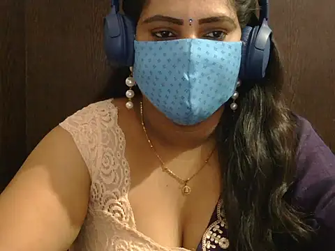 Snapshot of Nisha-telugu chatting on November 11, 2025, 4:29 pm Nisha-telugu online show from November 11, 2025, 4:29 pm