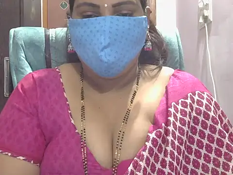 Snapshot of Nisha-telugu chatting on December 22, 2025, 5:21 pm Nisha-telugu online show from December 22, 2025, 5:21 pm