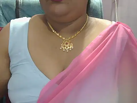 Snapshot of Nisha-telugu chatting on February 10, 2026, 5:28 pm Nisha-telugu online show from February 10, 2026, 5:28 pm