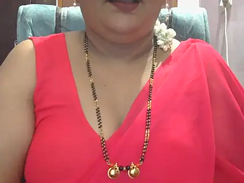 Snapshot of Nisha-telugu chatting on February 12, 2026, 5:19 pm Nisha-telugu online show from February 12, 2026, 5:19 pm