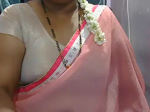 Snapshot of Nisha-telugu chatting on February 26, 2026, 4:28 pm Nisha-telugu online show from February 26, 2026, 4:28 pm