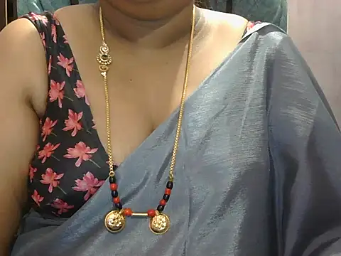 Snapshot of Nisha-telugu chatting on March 5, 2026, 4:58 pm Nisha-telugu online show from March 5, 2026, 4:58 pm