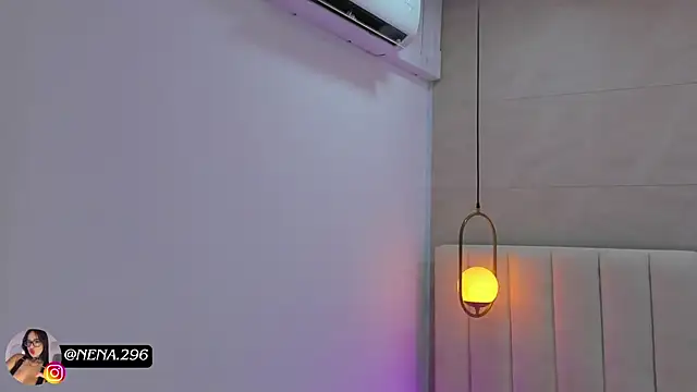 Snapshot of Dream_nena chatting on December 19, 2025, 7:54 pm Dream nena online show from December 19, 2025, 7:54 pm