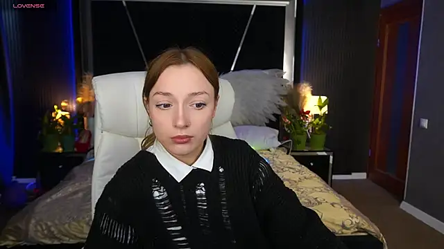 Snapshot of FoxyMayy chatting on April 24, 2026, 12:51 pm FoxyMayy online show from April 24, 2026, 12:51 pm
