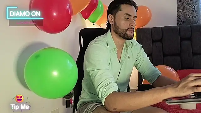 Thomas redcol online show from December 5, 2025, 5:53 pm