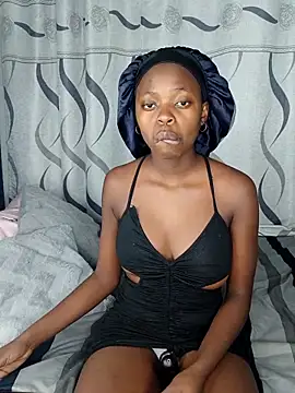 BlackberriesXxx online show from November 10, 2025, 7:24 pm