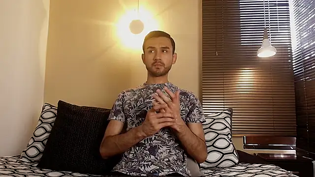 Axel Moon S online show from November 21, 2025, 7:56 pm