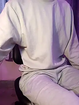 ash706339 online show from December 21, 2025, 6:42 am