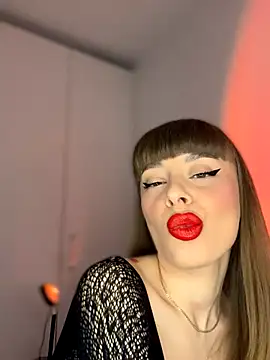 BabyBee  online show from November 22, 2025, 9:25 pm