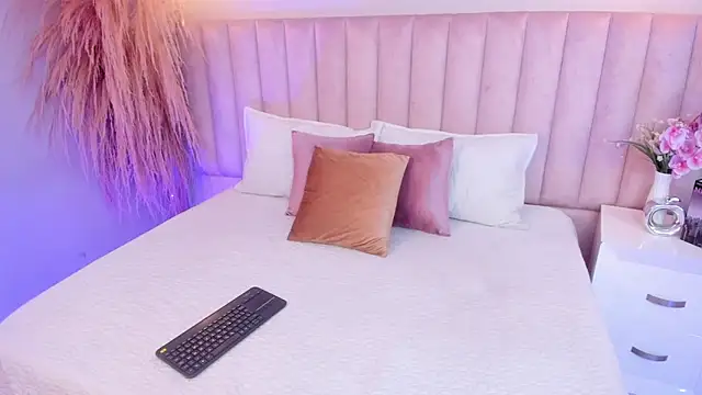 Adara  carter  online show from February 26, 2026, 4:11 am