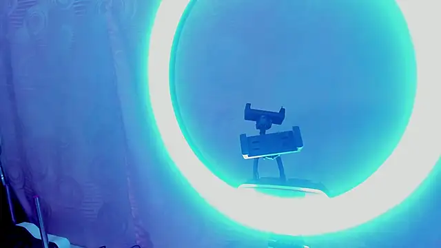 Snapshot of ZARAY_1118 chatting on January 31, 2026, 11:03 pm ZARAY 1118 online show from January 31, 2026, 11:03 pm