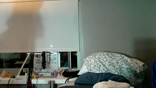 Snapshot of cuddlyavenue chatting on October 13, 2025, 1:38 am cuddlyavenue online show from October 13, 2025, 1:38 am