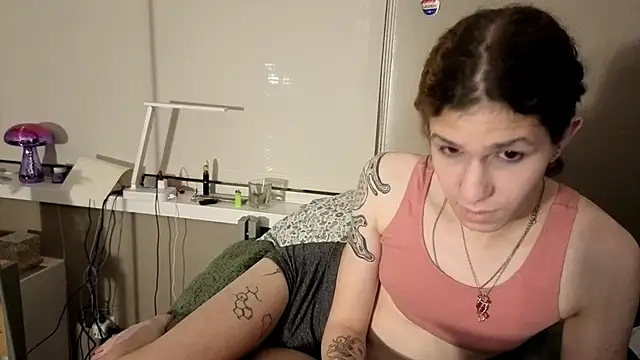 Snapshot of cuddlyavenue chatting on November 30, 2025, 2:26 am cuddlyavenue online show from November 30, 2025, 2:26 am