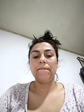 vanessa-titisM online show from November 16, 2025, 2:50 am