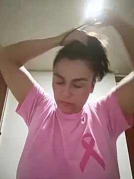 Snapshot of vanessa-titisM chatting on December 23, 2025, 5:05 am vanessa-titisM online show from December 23, 2025, 5:05 am