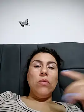 Snapshot of vanessa-titisM chatting on February 21, 2026, 12:00 am vanessa-titisM online show from February 21, 2026, 12:00 am