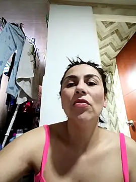 Snapshot of vanessa-titisM chatting on February 28, 2026, 3:29 am vanessa-titisM online show from February 28, 2026, 3:29 am