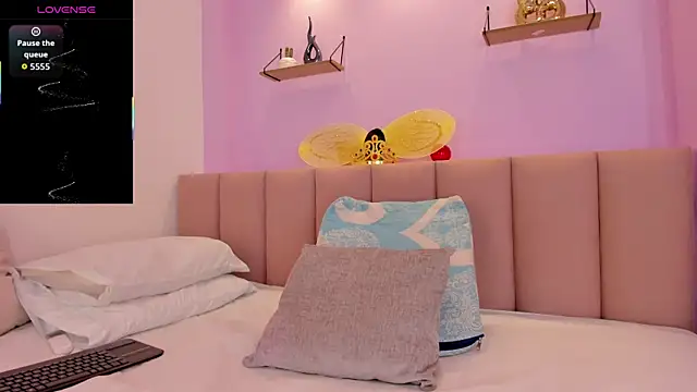 dulce mmg online show from December 16, 2025, 7:19 pm