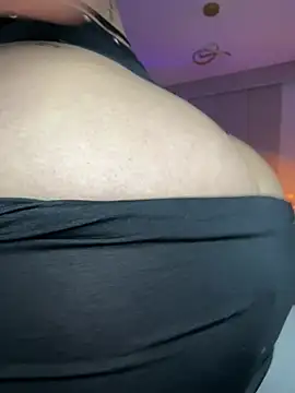 Snapshot of GabyMejiaa chatting on July 7, 2026, 6:47 am GabyMejiaa online show from July 7, 2026, 6:47 am