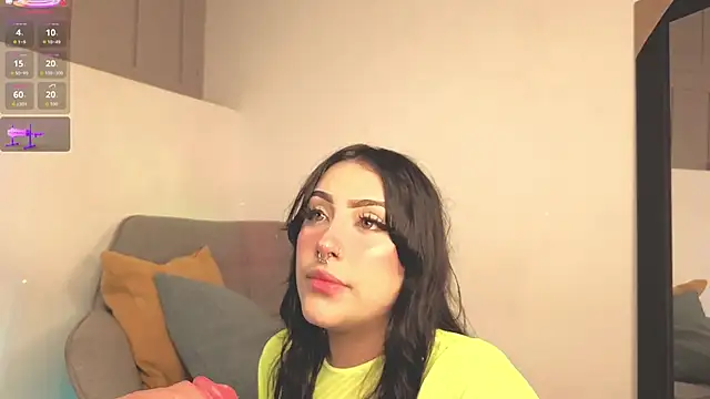 ashlynnlowe  online show from October 15, 2025, 8:09 pm