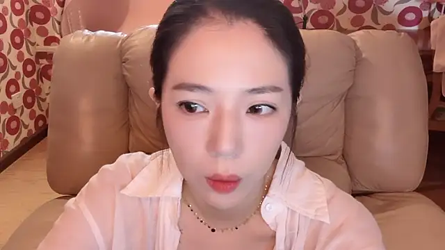 miss-lin online show from October 3, 2025, 3:58 am