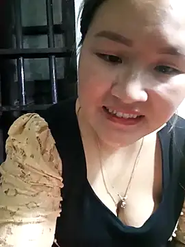 Snapshot of Tamara-a chatting on February 17, 2026, 12:45 pm Tamara-a online show from February 17, 2026, 12:45 pm