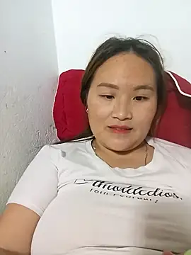 Snapshot of Tamara-a chatting on February 19, 2026, 1:07 pm Tamara-a online show from February 19, 2026, 1:07 pm