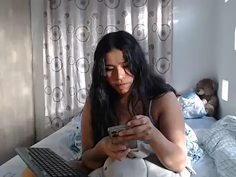 Snapshot of Pamela_mua chatting on October 2, 2025, 11:39 am Pamela mua online show from October 2, 2025, 11:39 am