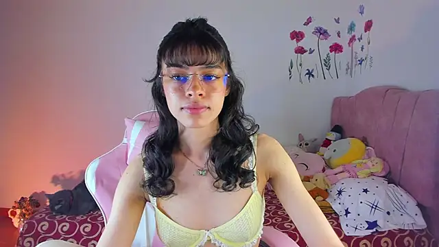 maddy parker   online show from July 22, 2026, 1:19 am