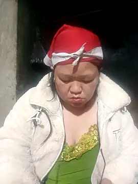 riso-00 online show from February 12, 2026, 1:22 am