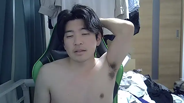 Snapshot of aokunvvv chatting on October 7, 2025, 5:21 pm aokunvvv online show from October 7, 2025, 5:21 pm