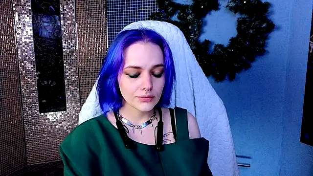 Snapshot of Eniferi chatting on January 16, 2026, 4:44 pm Eniferi online show from January 16, 2026, 4:44 pm