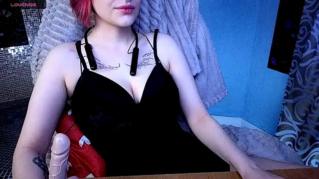 Snapshot of Eniferi chatting on February 20, 2026, 6:26 am Eniferi online show from February 20, 2026, 6:26 am