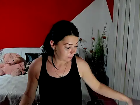 Snapshot of Soffy_Skye chatting on September 22, 2025, 3:19 am Soffy Skye online show from September 22, 2025, 3:19 am