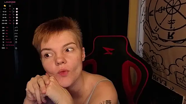 Snapshot of KrisNeal chatting on October 18, 2025, 9:10 am KrisNeal online show from October 18, 2025, 9:10 am