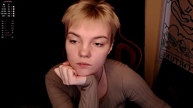 Snapshot of KrisNeal chatting on November 4, 2025, 9:30 am KrisNeal online show from November 4, 2025, 9:30 am