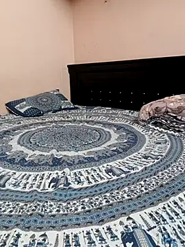 Snapshot of preethi-lovely chatting on October 22, 2025, 10:59 am preethi-lovely online show from October 22, 2025, 10:59 am