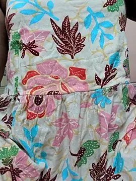 Snapshot of preethi-lovely chatting on November 10, 2025, 4:06 pm preethi-lovely online show from November 10, 2025, 4:06 pm