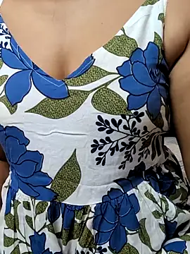 Snapshot of preethi-lovely chatting on November 21, 2025, 4:44 am preethi-lovely online show from November 21, 2025, 4:44 am