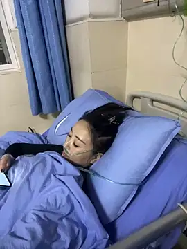 Snapshot of xiuchun100 chatting on February 3, 2026, 12:10 pm xiuchun100 online show from February 3, 2026, 12:10 pm